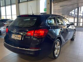 Opel Astra vaihtoauto