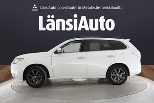 Mitsubishi Outlander PHEV vaihtoauto