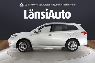 Mitsubishi Outlander PHEV vaihtoauto