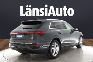 Audi Q8 e-tron vaihtoauto