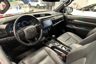 Toyota Hilux vaihtoauto