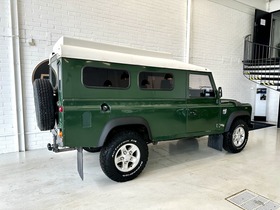 Land Rover Defender vaihtoauto