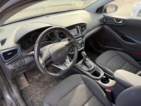 Hyundai IONIQ hybrid vaihtoauto