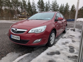 Opel Astra vaihtoauto