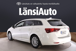 Toyota Avensis vaihtoauto