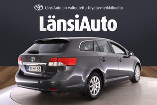 Toyota Avensis vaihtoauto