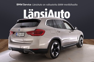 BMW iX3 vaihtoauto