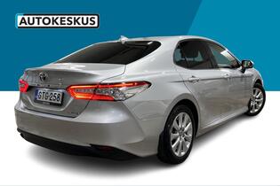 Toyota Camry vaihtoauto