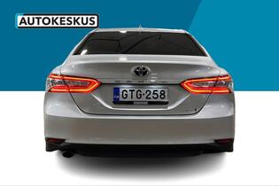 Toyota Camry vaihtoauto