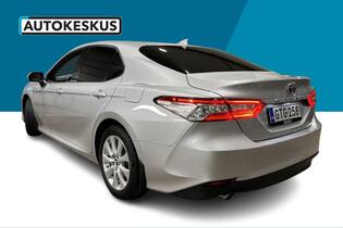 Toyota Camry vaihtoauto