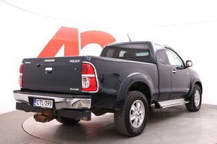 Toyota Hilux vaihtoauto