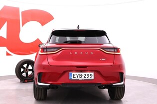 Lexus LBX vaihtoauto