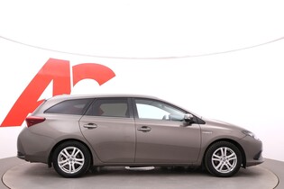 Toyota Auris vaihtoauto