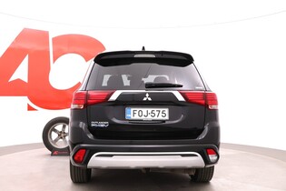 Mitsubishi Outlander PHEV vaihtoauto