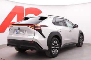 Toyota bZ4X vaihtoauto