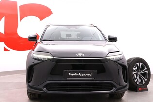 Toyota bZ4X vaihtoauto