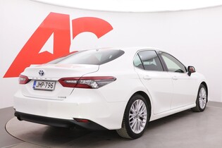 Toyota Camry vaihtoauto