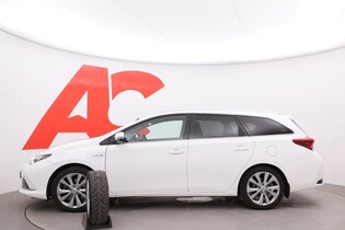 Toyota Auris vaihtoauto