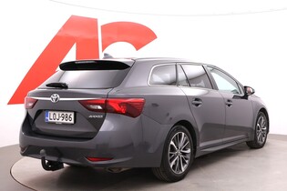 Toyota Avensis vaihtoauto