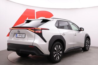 Toyota bZ4X vaihtoauto