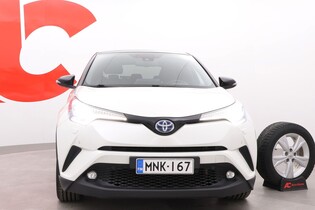 Toyota C-HR vaihtoauto