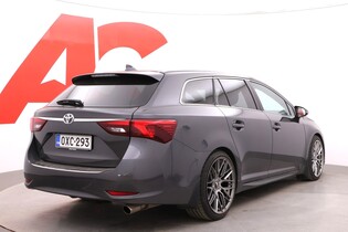 Toyota Avensis vaihtoauto