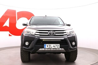 Toyota Hilux vaihtoauto