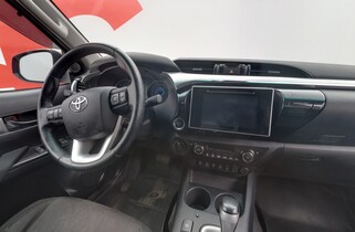 Toyota Hilux vaihtoauto
