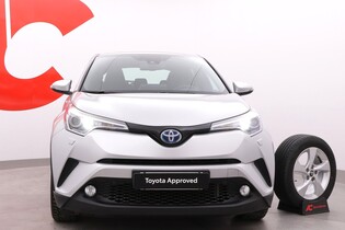 Toyota C-HR vaihtoauto