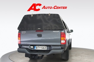 Toyota Hilux vaihtoauto