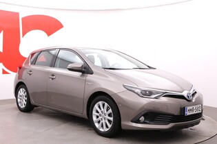 Toyota Auris vaihtoauto