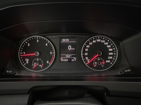 Volkswagen Caravelle vaihtoauto