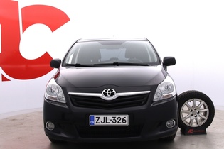 Toyota Verso vaihtoauto