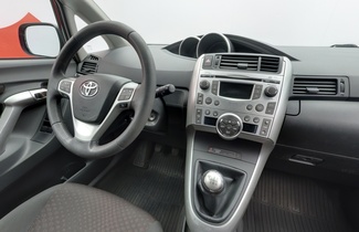 Toyota Verso vaihtoauto