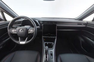 Lexus LBX vaihtoauto