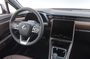 Lexus LBX vaihtoauto