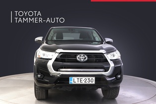 Toyota Hilux vaihtoauto