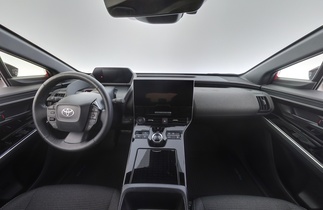 Toyota bZ4X vaihtoauto