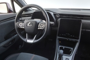 Lexus LBX vaihtoauto