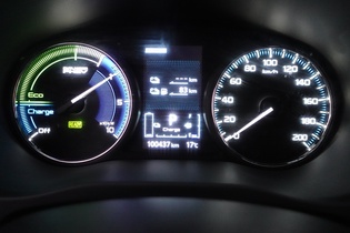 Mitsubishi Outlander PHEV vaihtoauto