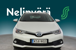 Toyota Auris vaihtoauto