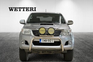 Toyota Hilux vaihtoauto