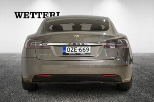 Tesla Model S vaihtoauto