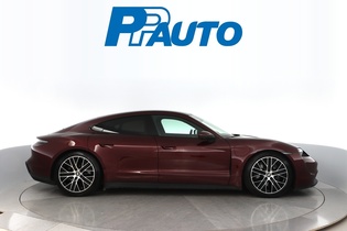 Porsche Taycan vaihtoauto