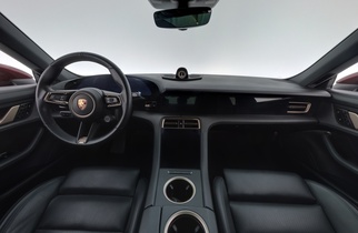 Porsche Taycan vaihtoauto