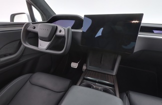 Tesla Model X vaihtoauto