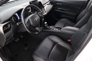 Toyota C-HR vaihtoauto