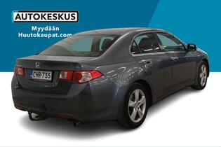 Honda Accord vaihtoauto