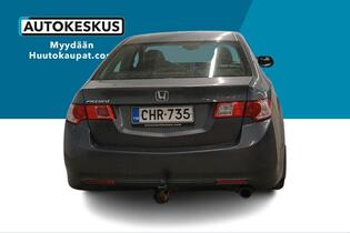 Honda Accord vaihtoauto