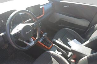 Kia Stonic vaihtoauto